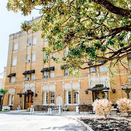 The Faust Hotel New Braunfels Exterior photo