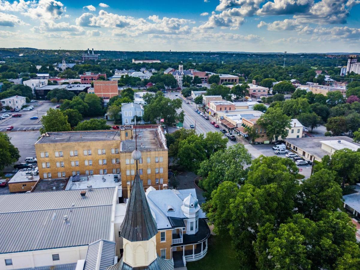The Faust Hotel New Braunfels Exterior photo