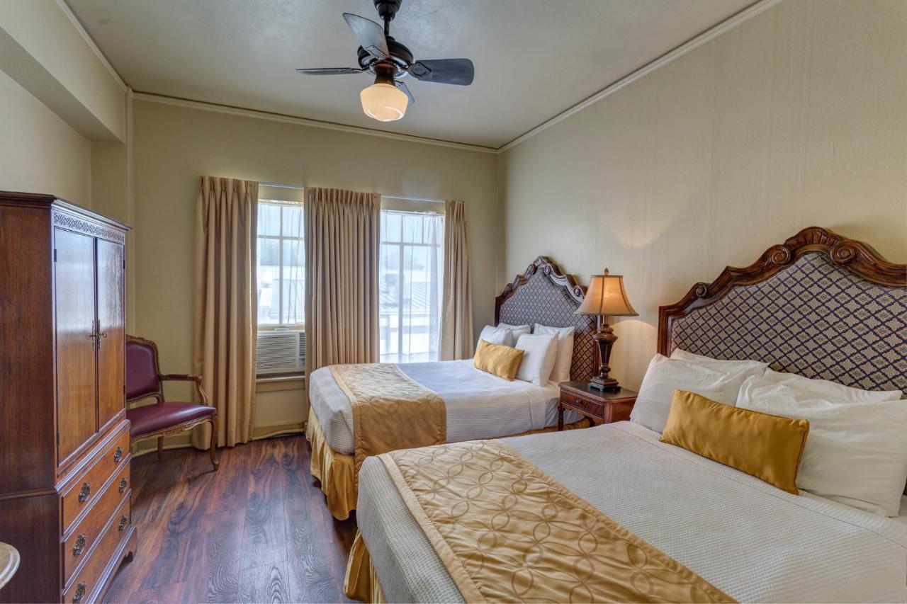 The Faust Hotel New Braunfels Exterior photo