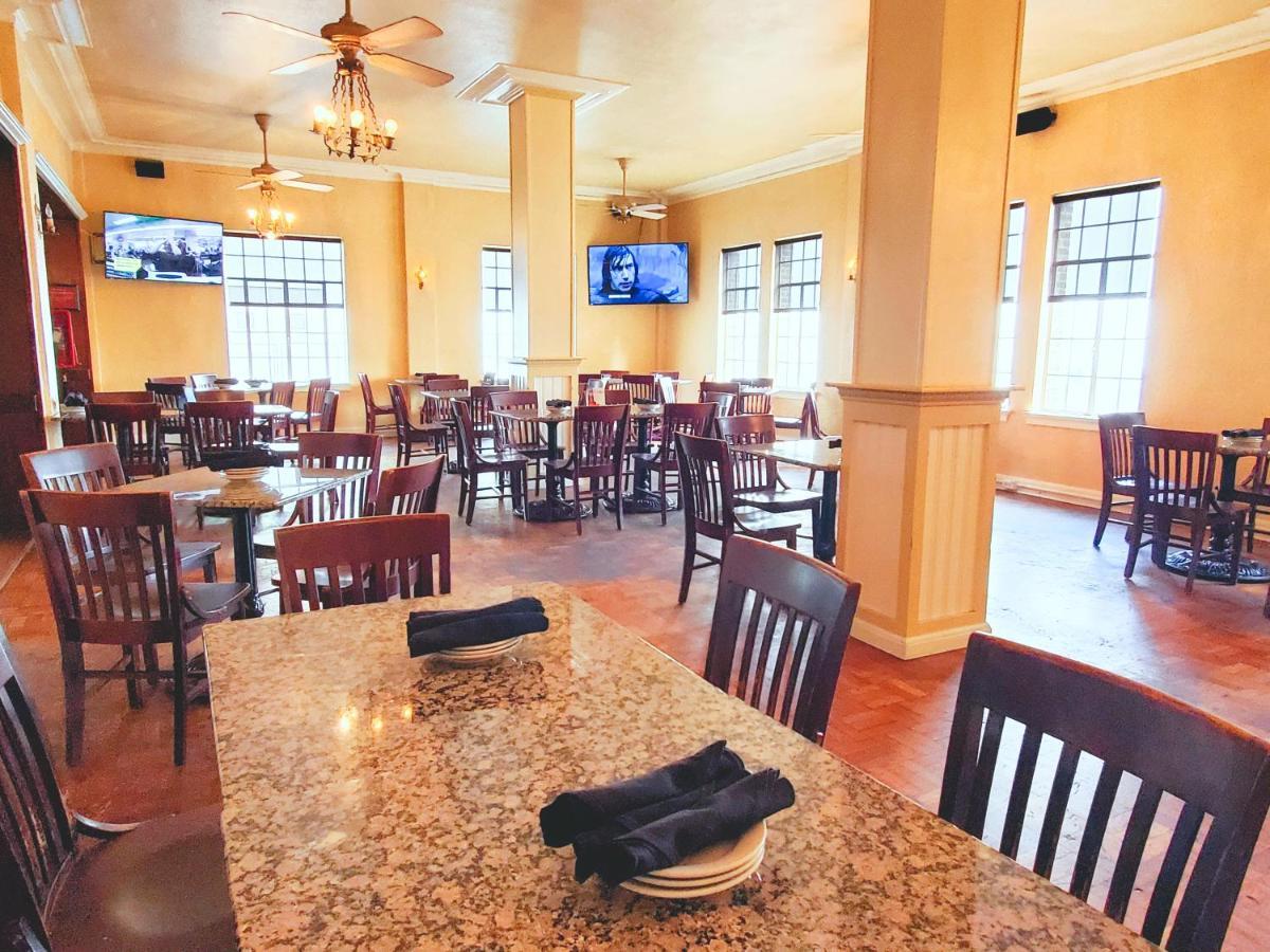 The Faust Hotel New Braunfels Exterior photo