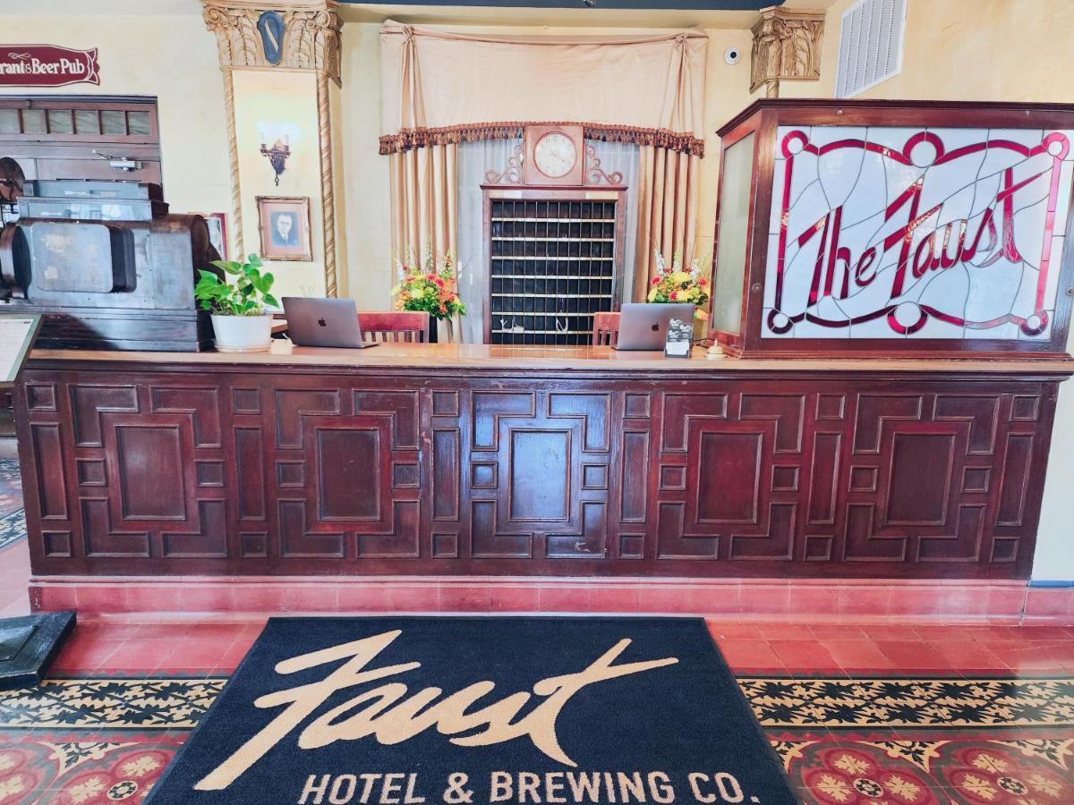 The Faust Hotel New Braunfels Exterior photo